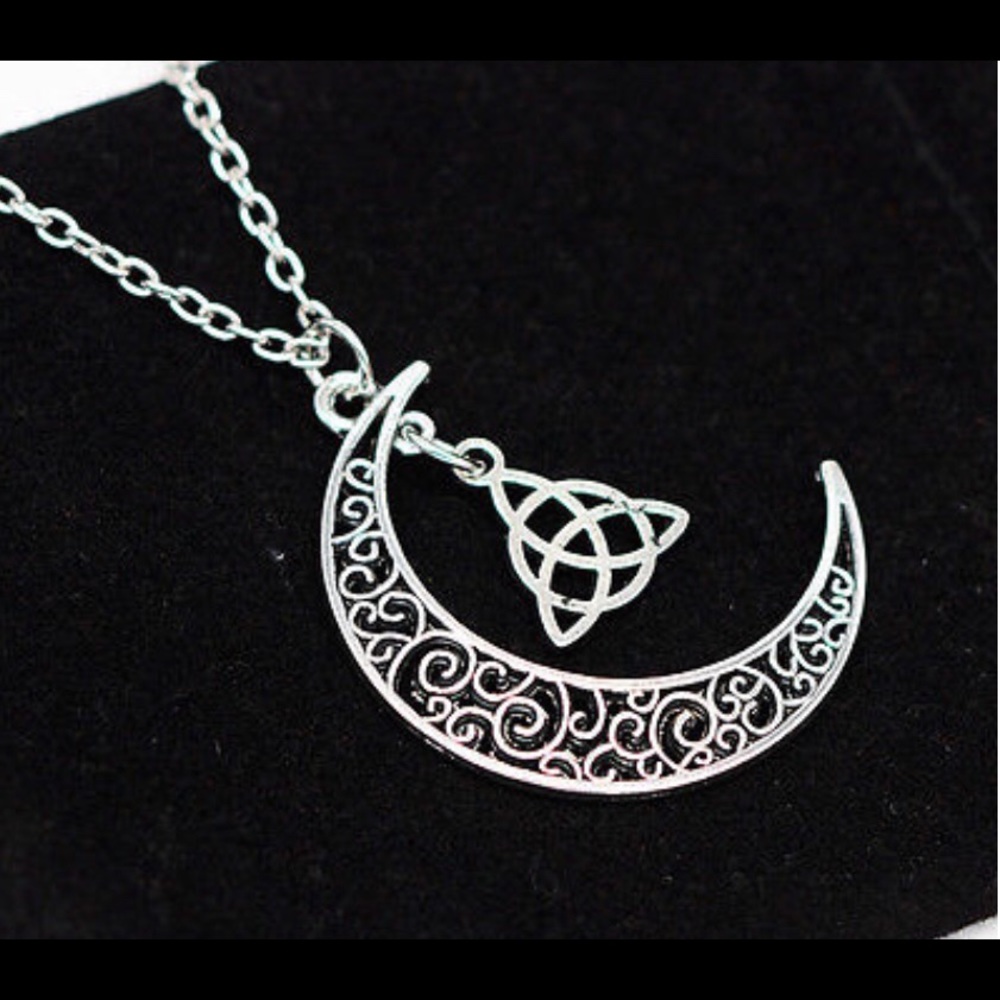 Celtic Trinity 20” Necklace NEW